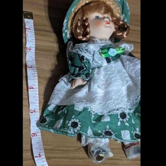 Porcelain Doll in Green Dress - Picture 6 of 6